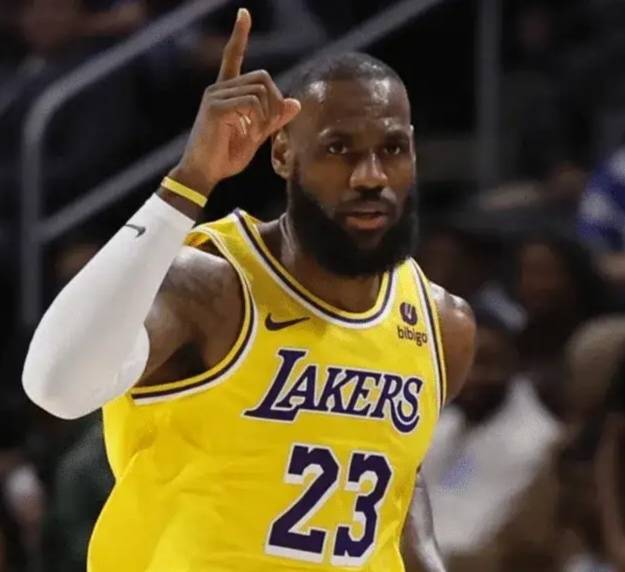 小里弗斯一个道歉！大家欠NBA湖人队