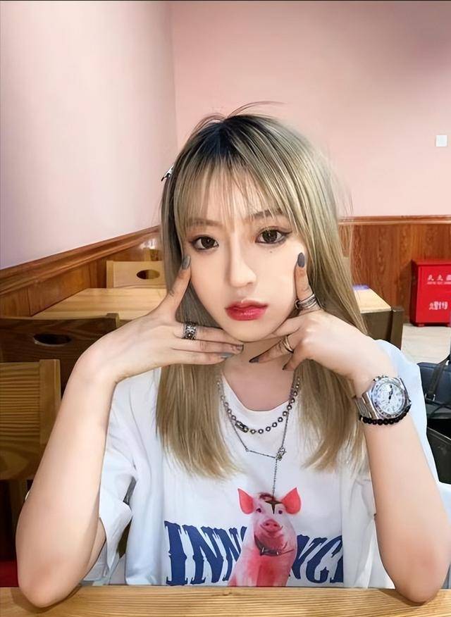 自曝得梅毒欠债太多下海惹争议29岁网红口子姐去世父亲病逝(图4)