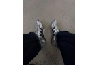 4双sneakers值得一冲！当「液态银